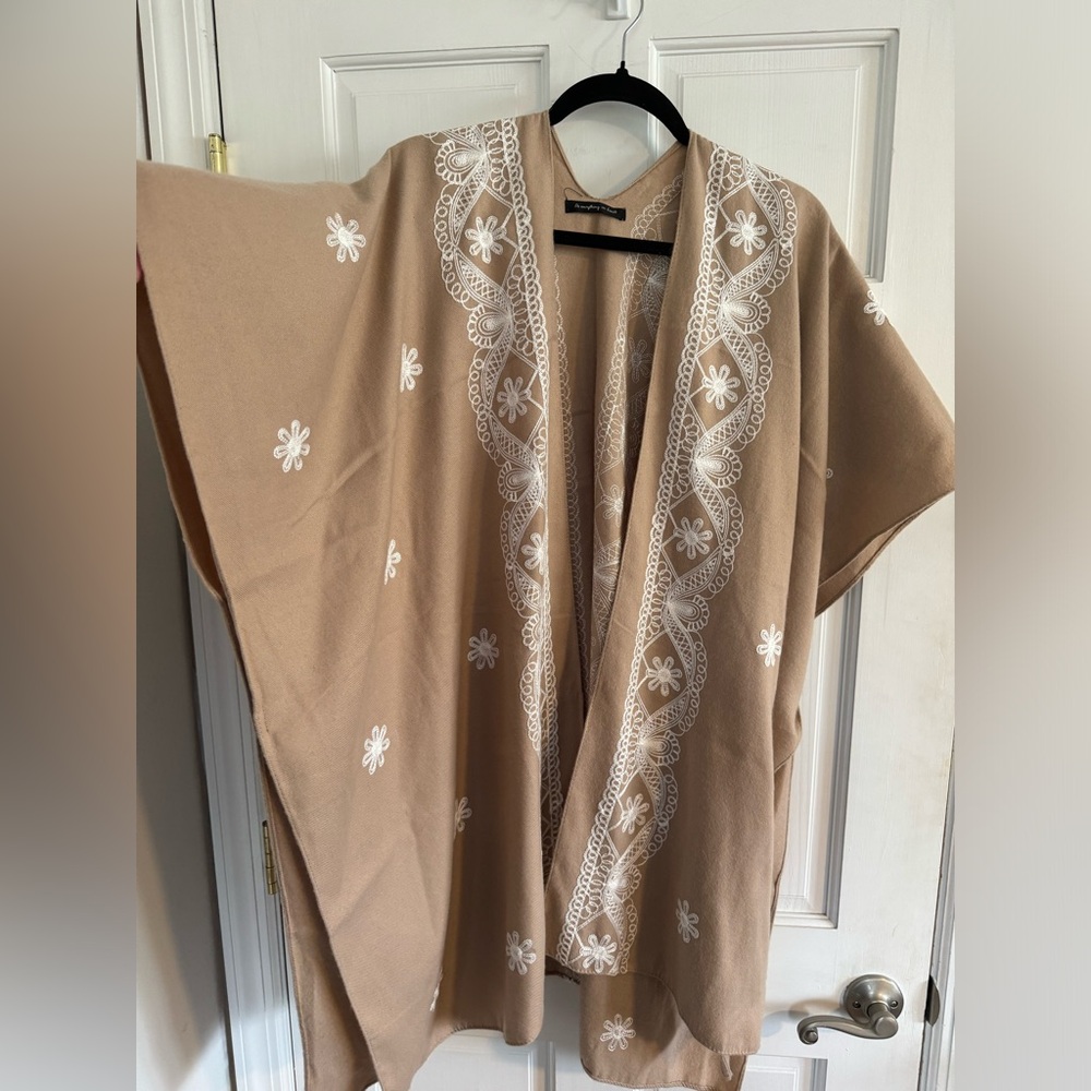 Tan Komodo top